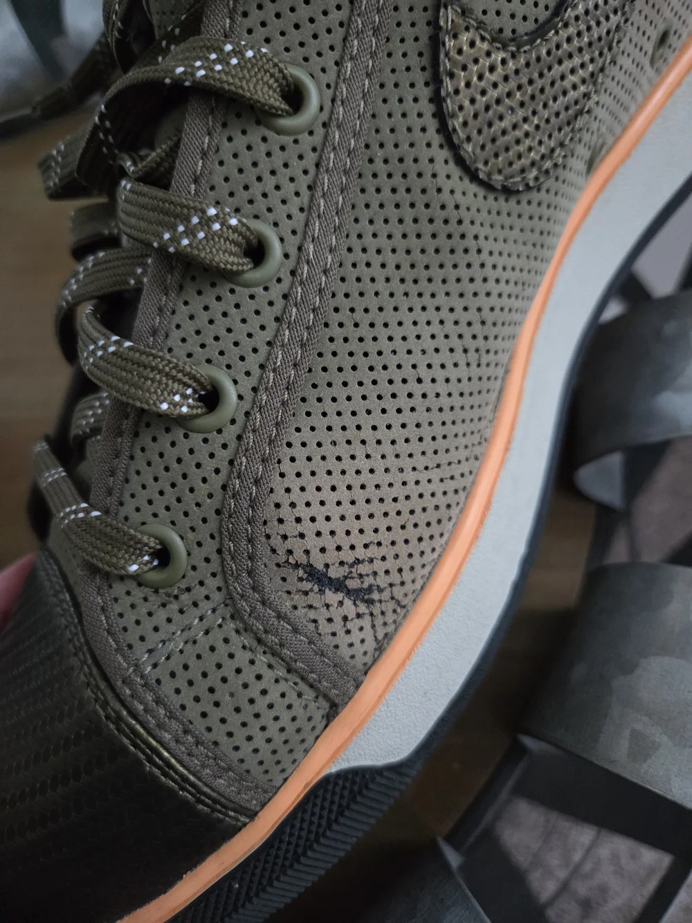 Jordan low top